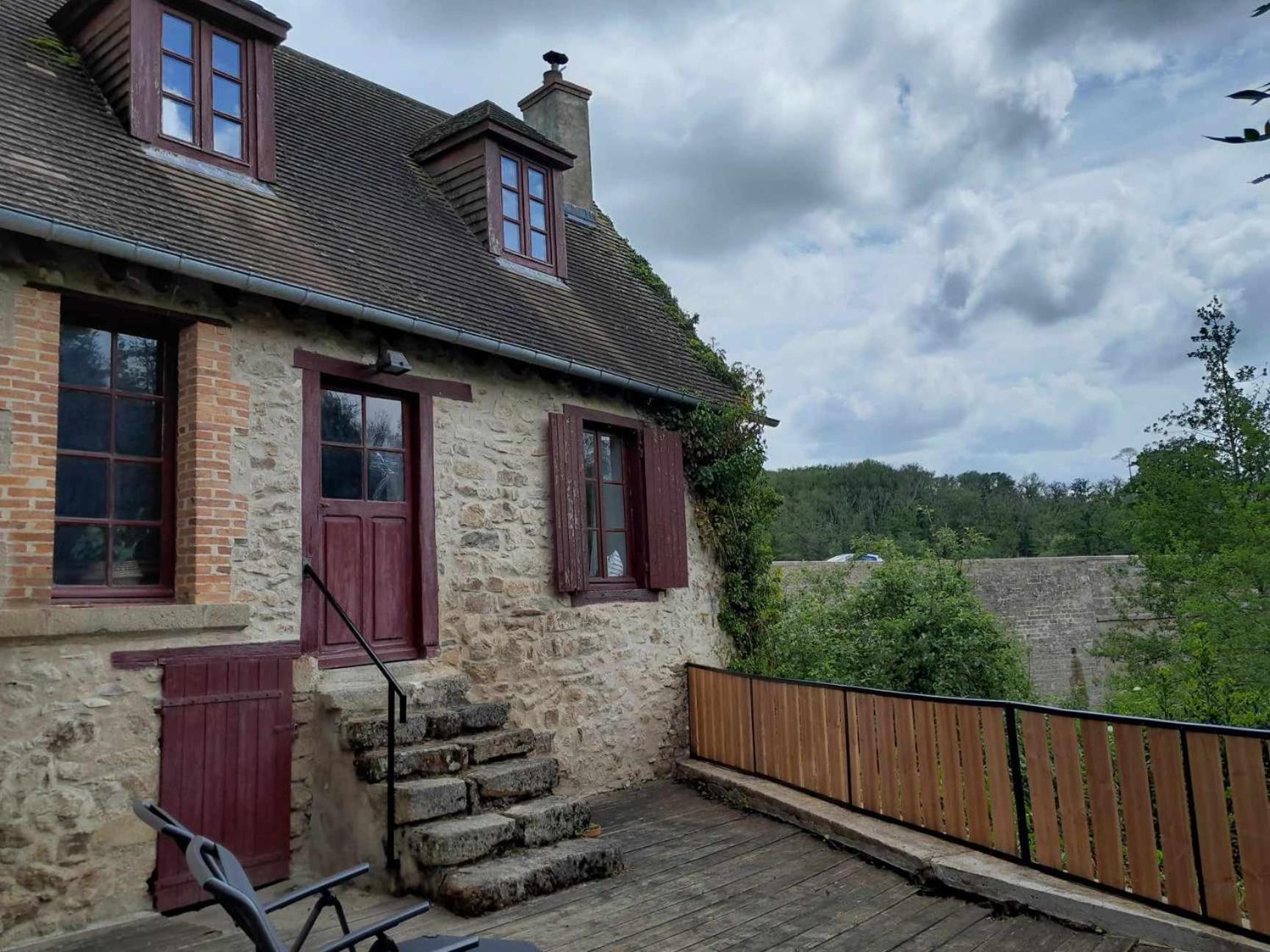 Gite "La Petite" Saint-Benoit-du-Sault Dış mekan fotoğraf